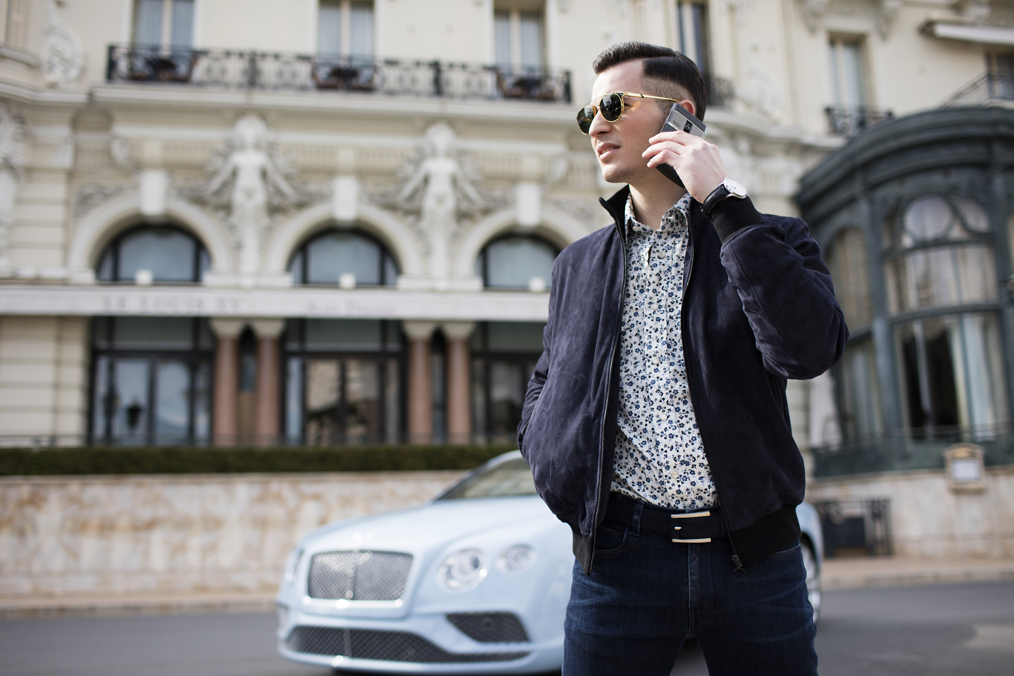 Họ thường không biết cách thể hiện đẳng cấp cho đến khi tới Cuong.vn 01