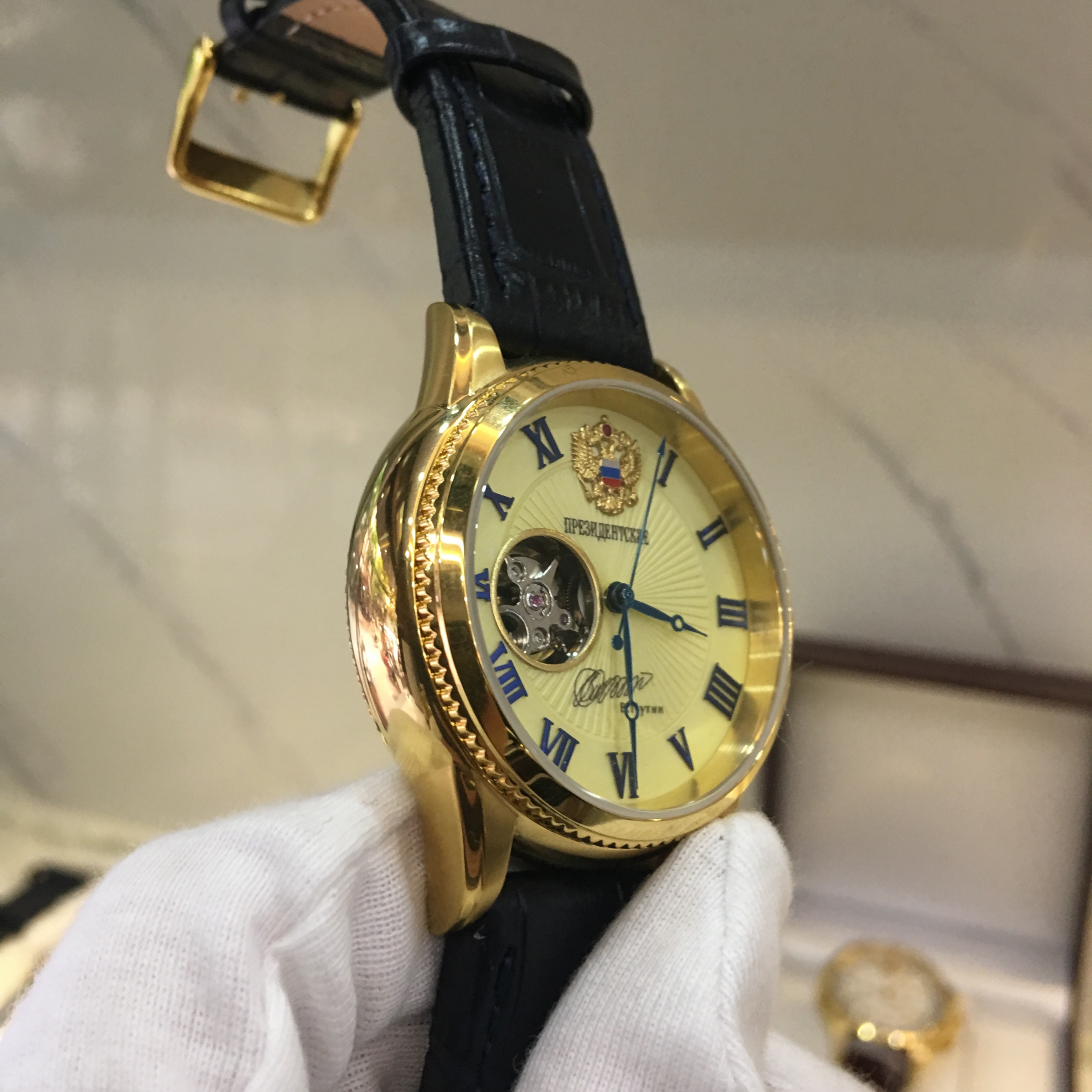 Đồng hồ President Open heart 02